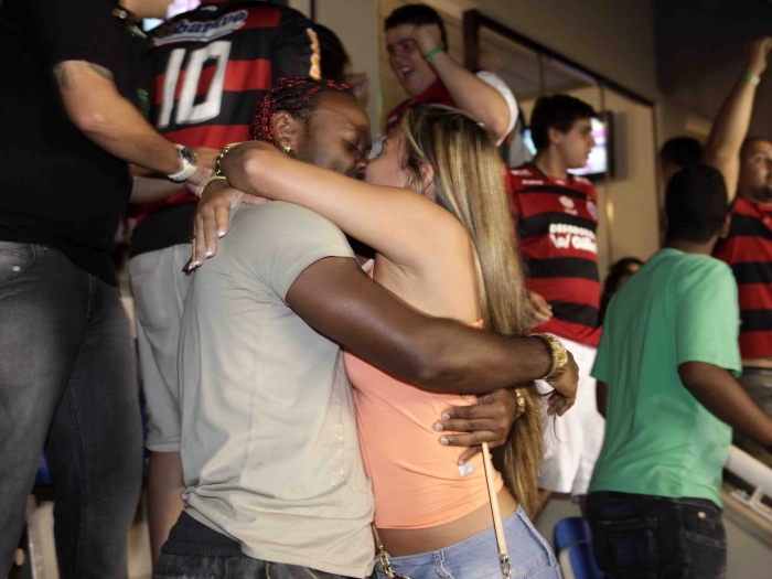 vagner love e namorada